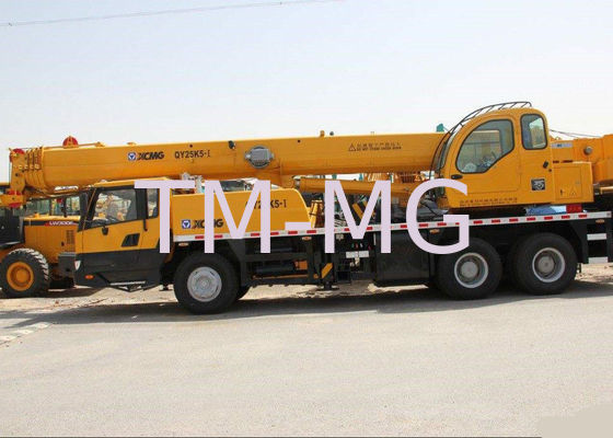 品質  Load Sensing Mobile Truck Mounted Lift With Retractable Boom , 25 Ton 工場