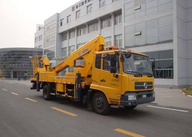 Reaching Up And Over Machinery Boom Lift Truck 3 Persons loading